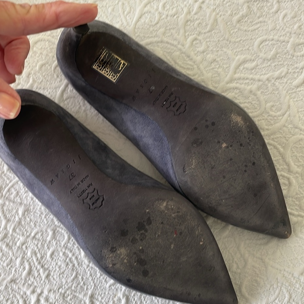 GREY SUEDE PUMPS MADE IN ITALY SIZE 7 EXCELLENT CONDITION! - Picture 5 of 7